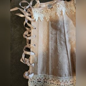NWT Lace-Up Corset Top in Cream L